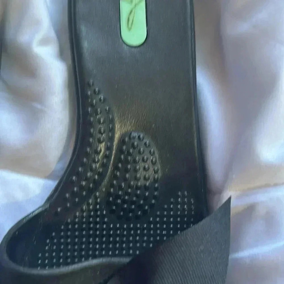 Oka B. Bow Tie Black Slide Sandal Recyclable Sustainable - Picture 3 of 6